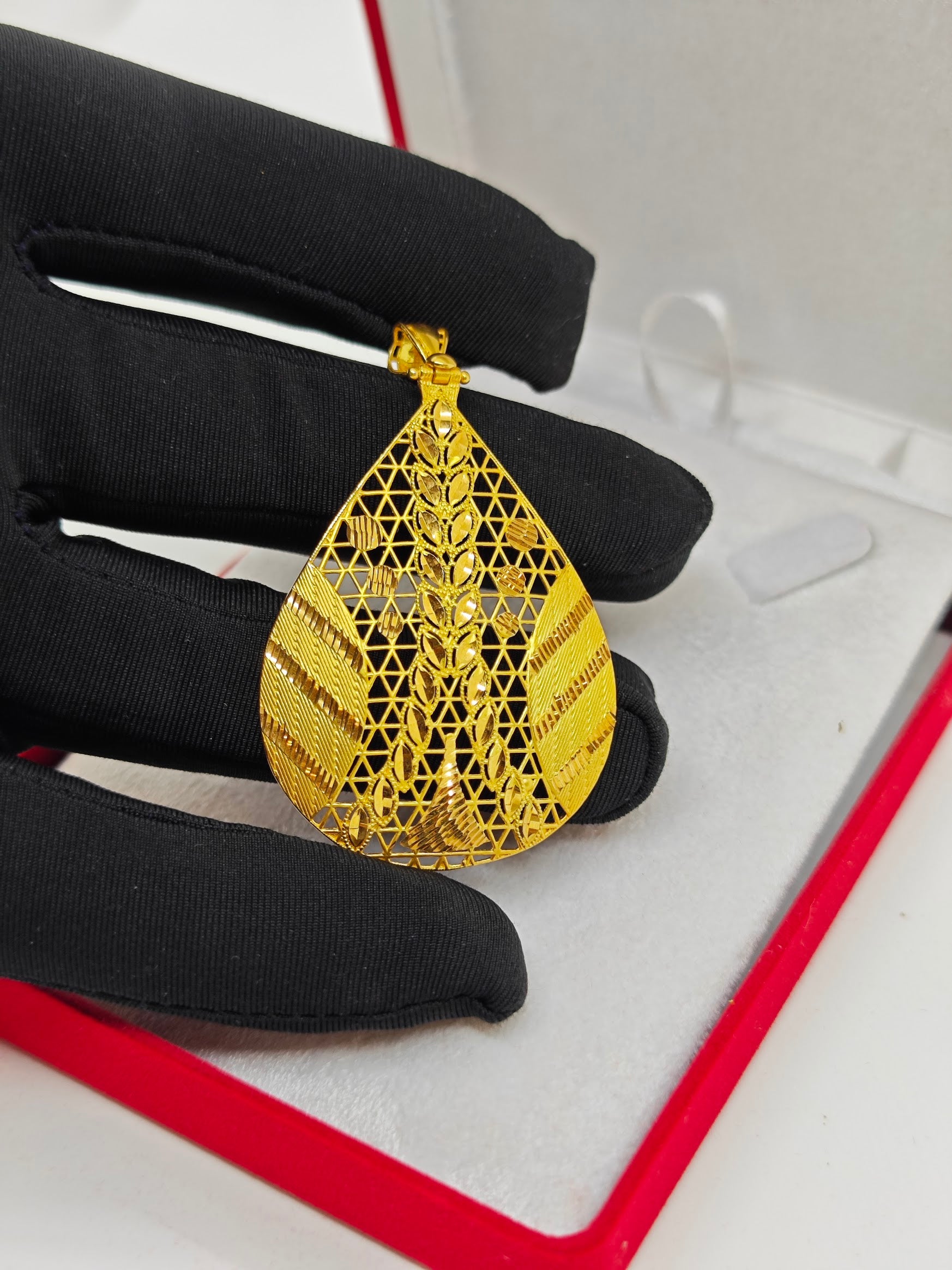 Başak Desenli Gösterişli Kolye Ucu