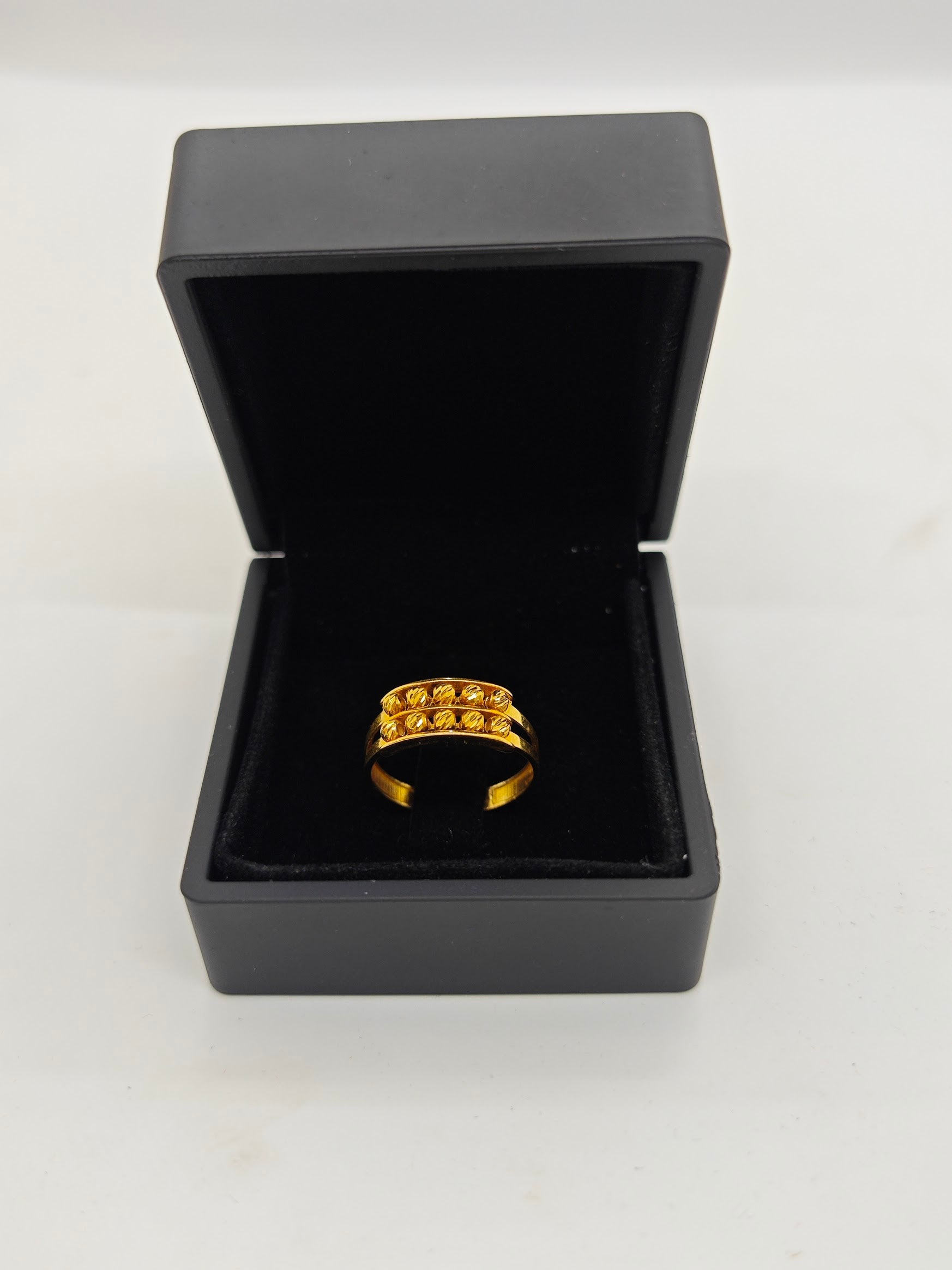 2 Sıra Dorikalı 22 Ayar Altın Yüzük