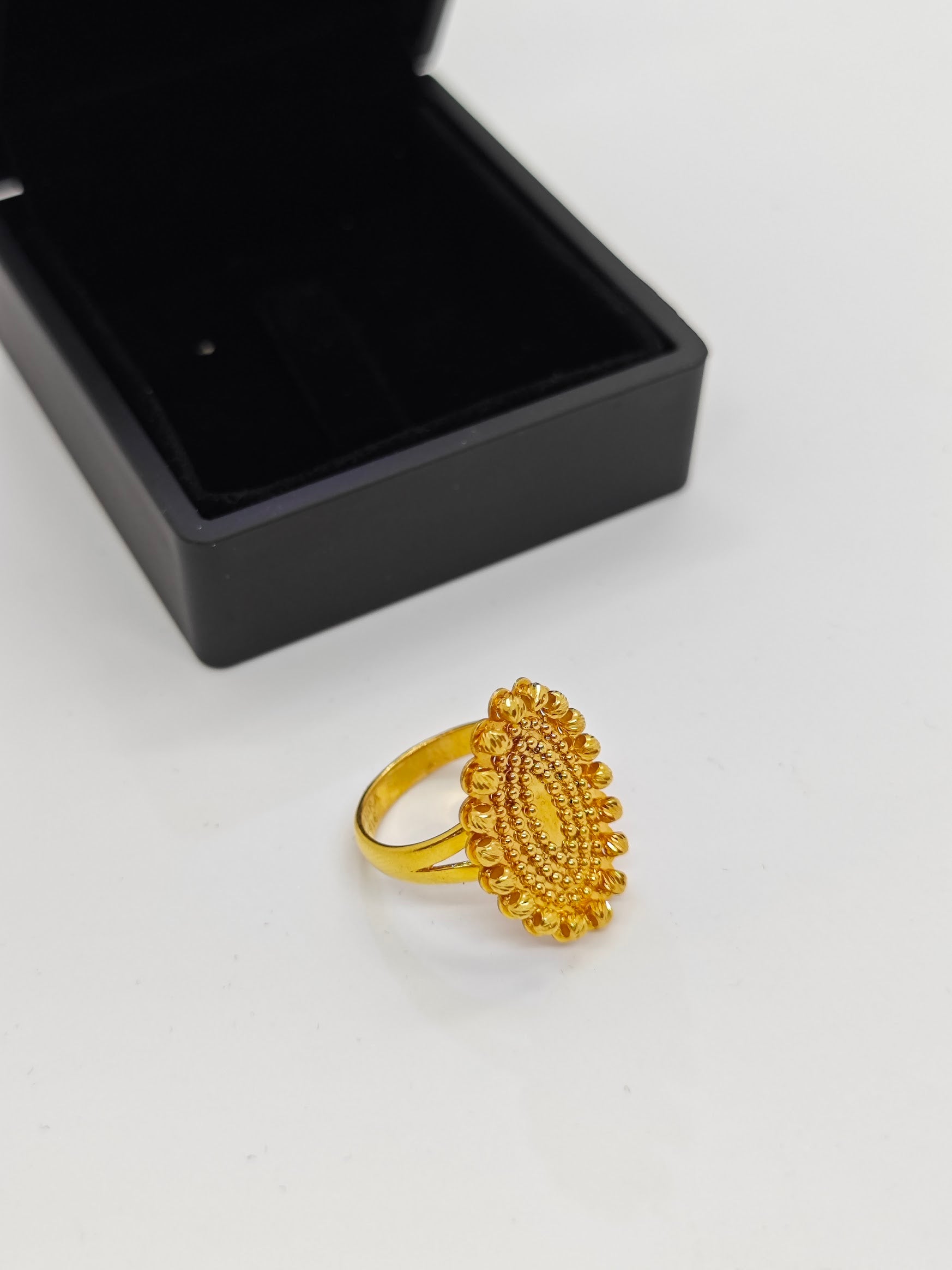 Dorikalı Toplu 22 Ayar Altın Yüzük