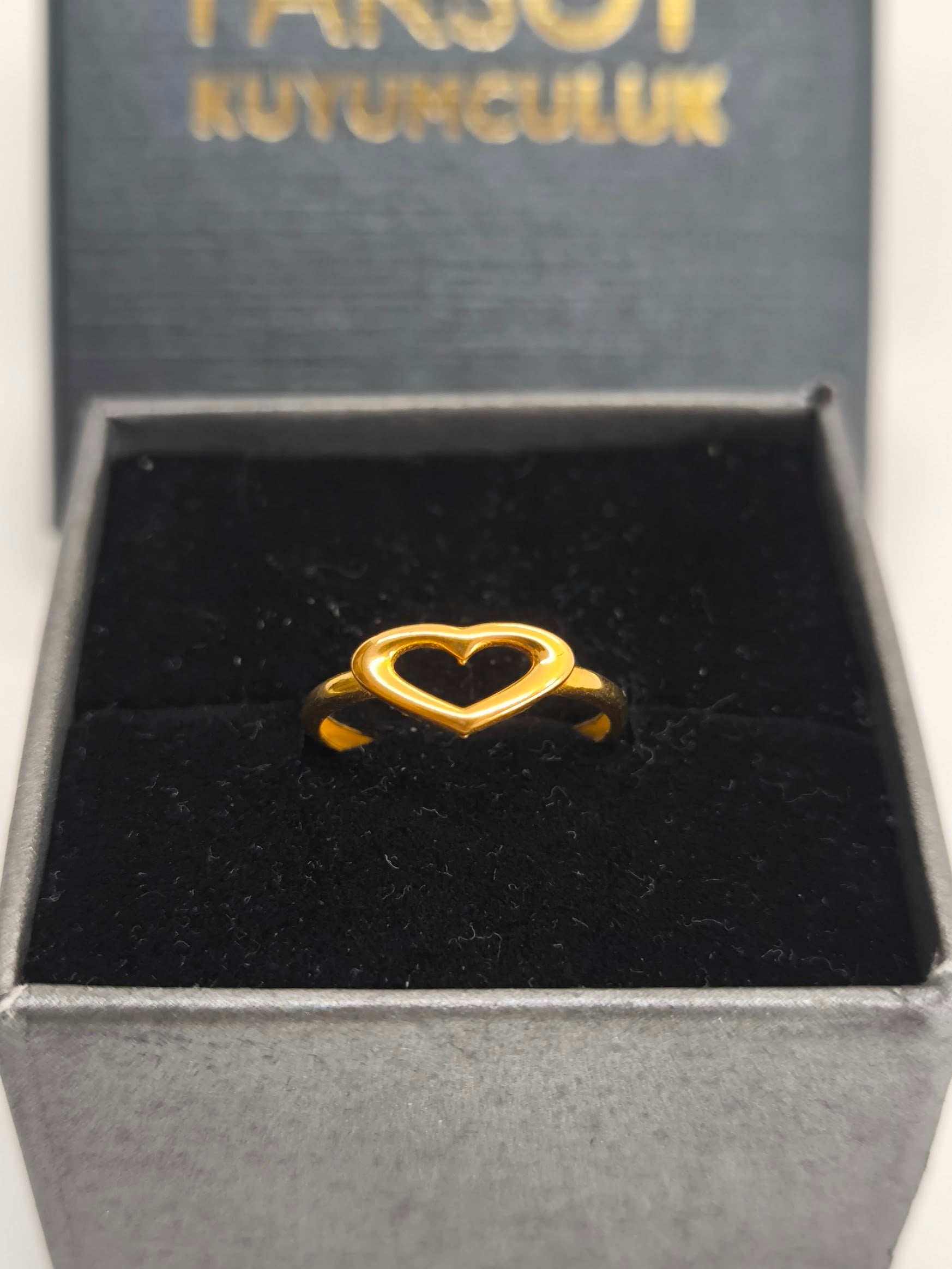 Kalp Desenli Minimal 22 Ayar Altın Yüzük Y000637