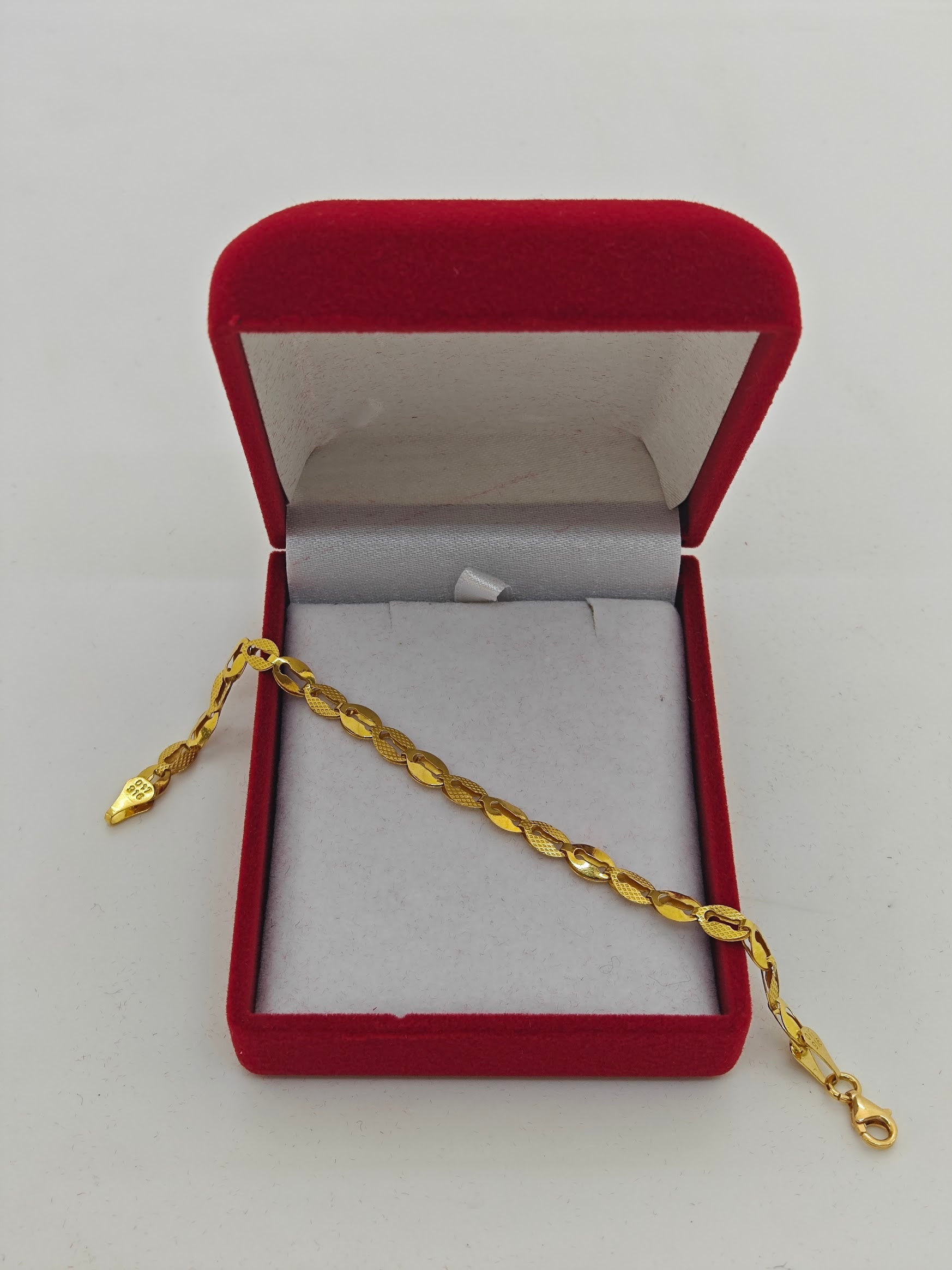 Çoçuk Bilekliği Zarif Ve Şık