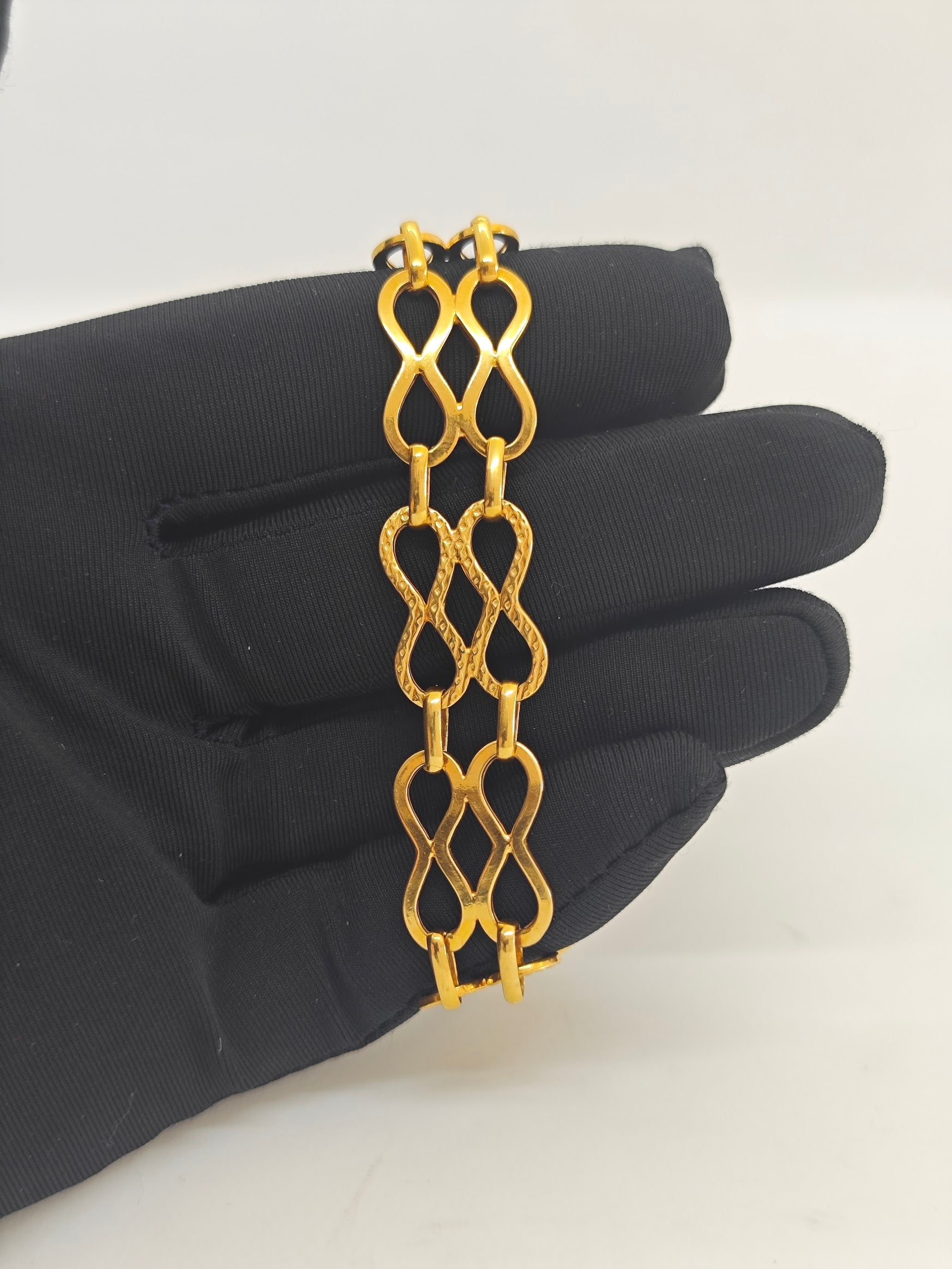 Sonsuzluk İşareti Şeklinde 22 Ayar Altın Bilezik