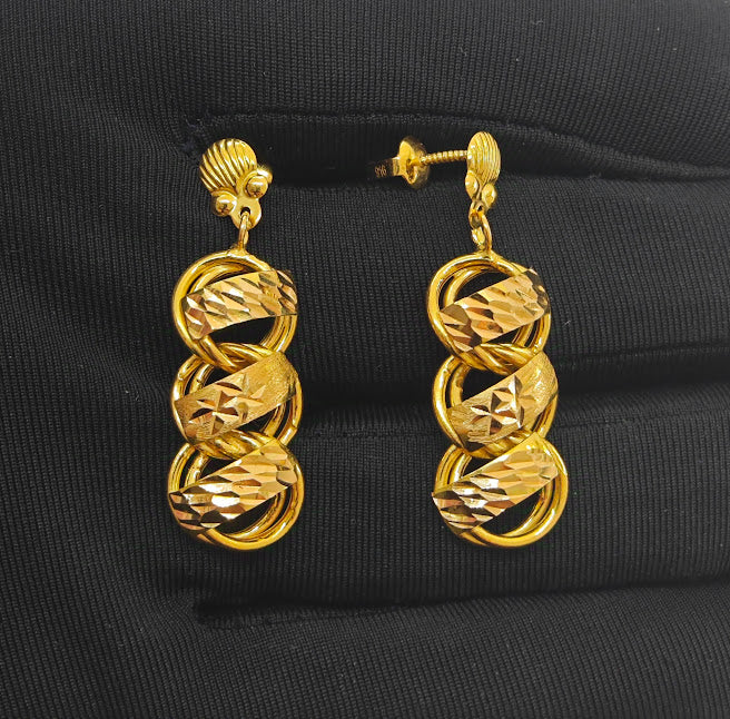 Lazer İşlemeli Samanyolu Desenli 22 Ayar Altın Küpe K000413