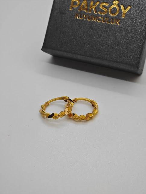 Kıvırcık Desenli 22 Ayar Altın Küpe K000486