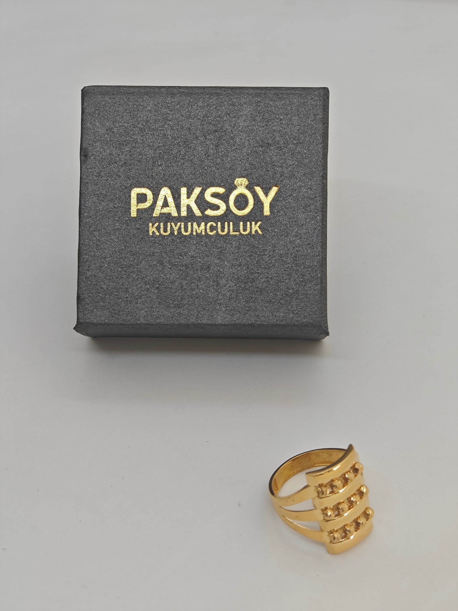 Kaburga Desenli Dorikalarla Süslenmiş 22 Ayar Altın Yüzük