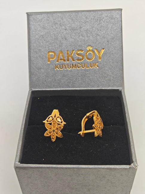 Çiçek Desenli 22 Ayar Altın Küpe K000300