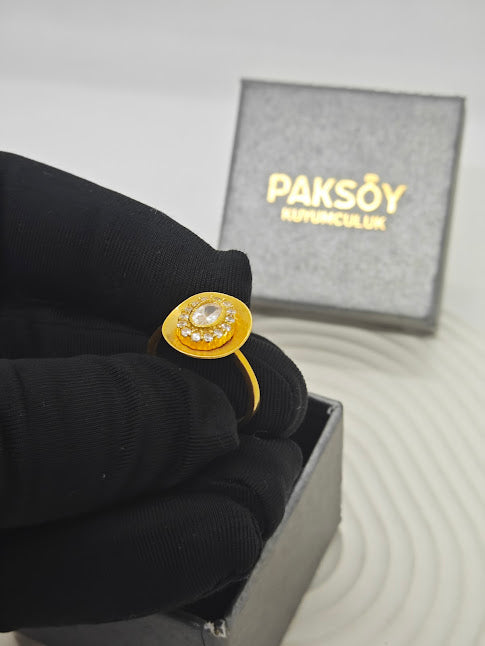 Oval Taşlı Baget 22 Ayar Altın Taşlı Yüzük T000107