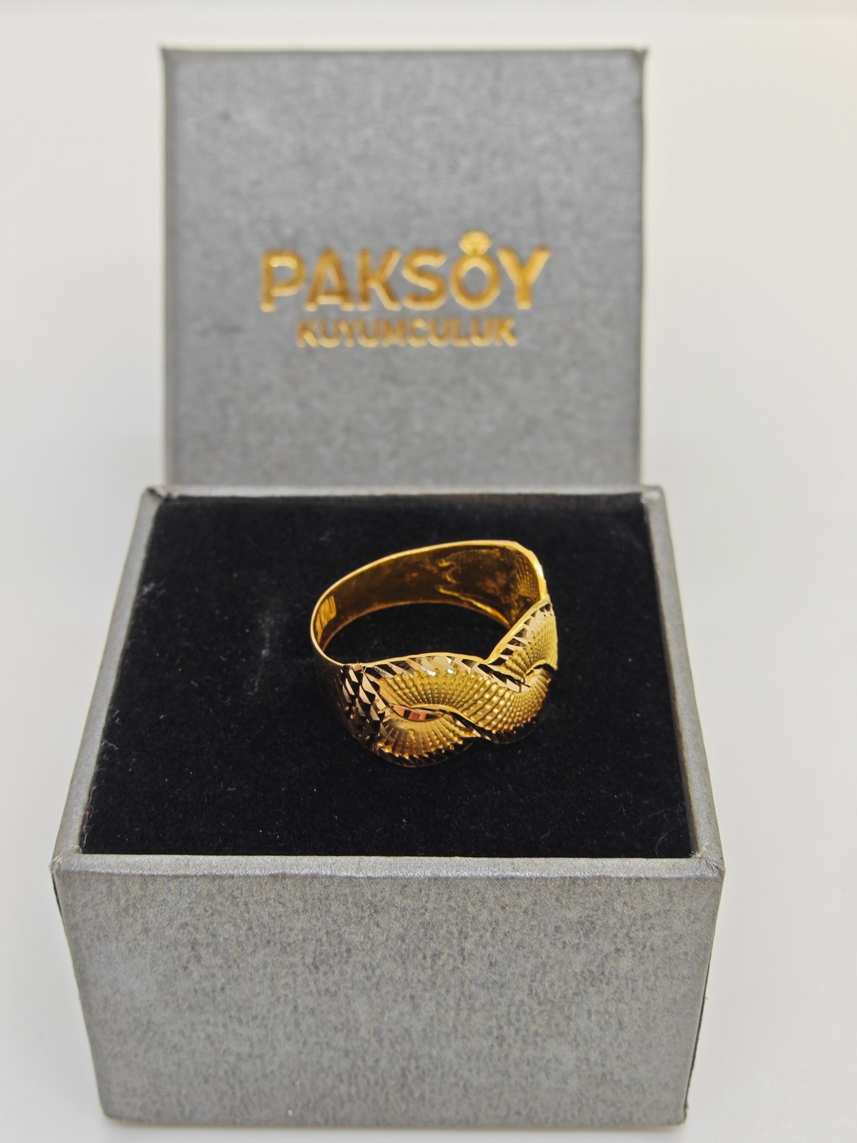 Modern Tasarımlı Şık Yüzük 22 Ayar Altın Yüzük Y000599