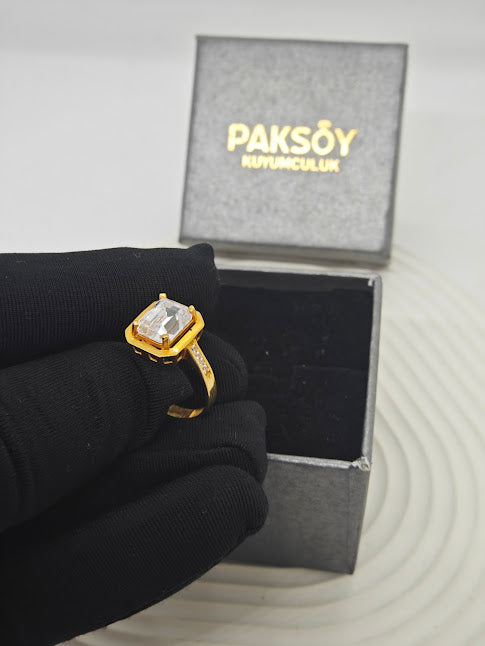 Küçük Taşlı 22 Ayar Altın Taşlı Yüzük T000108