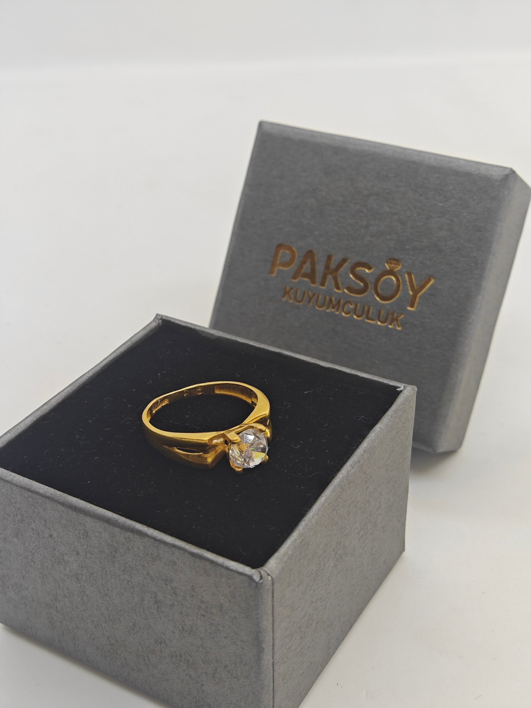 Zarif Detaylı 22 Ayar Altın Yüzük