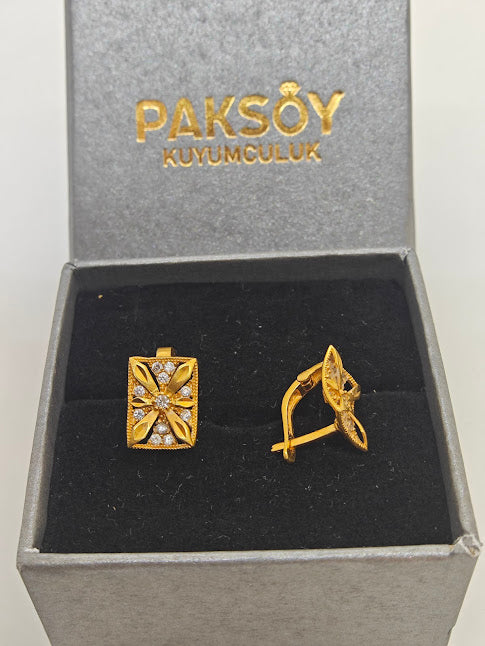 Taş İşlemeli 22 Ayar Altın Küpe K000304