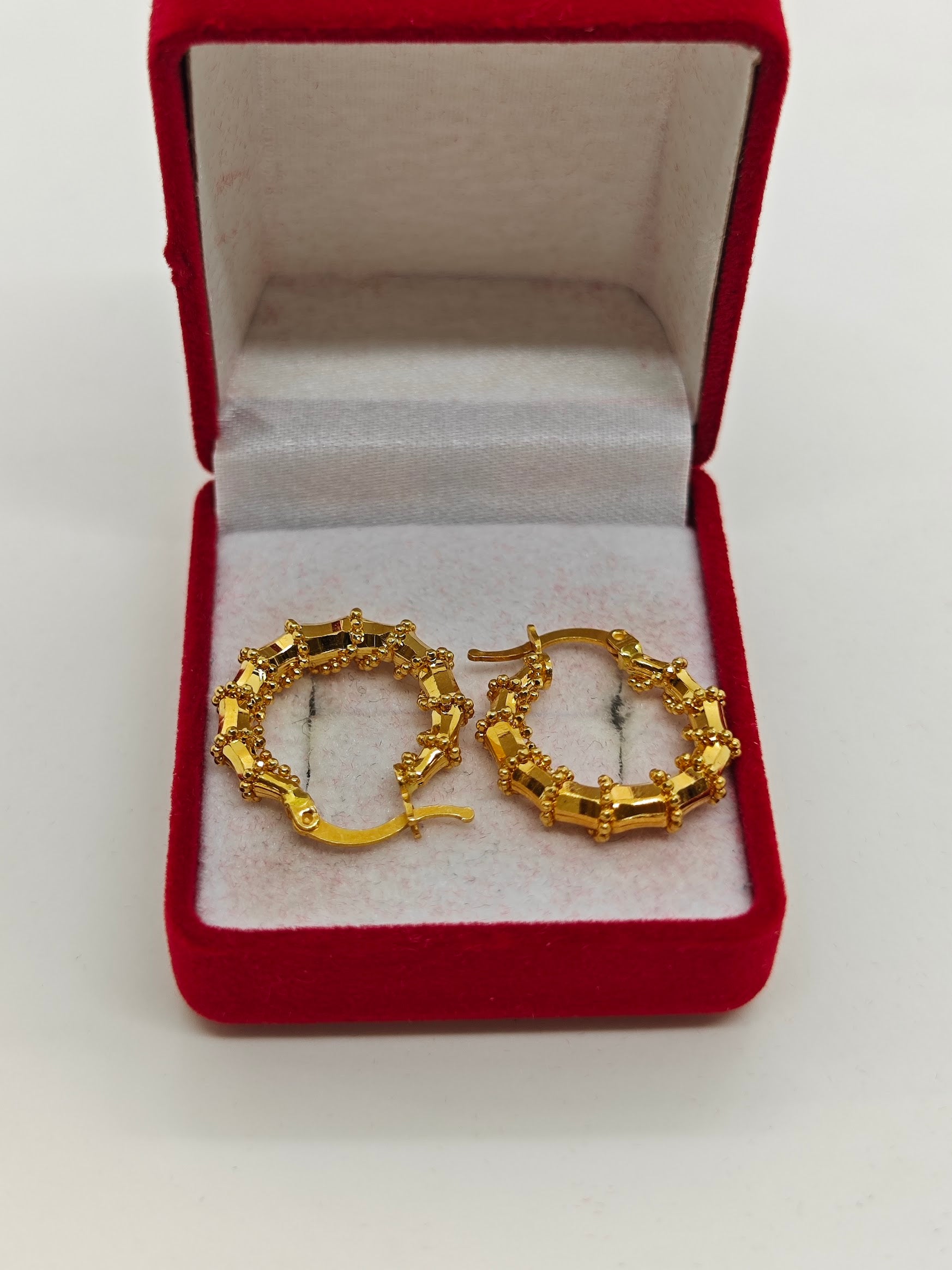 22 Ayar Halka Altın Küpe