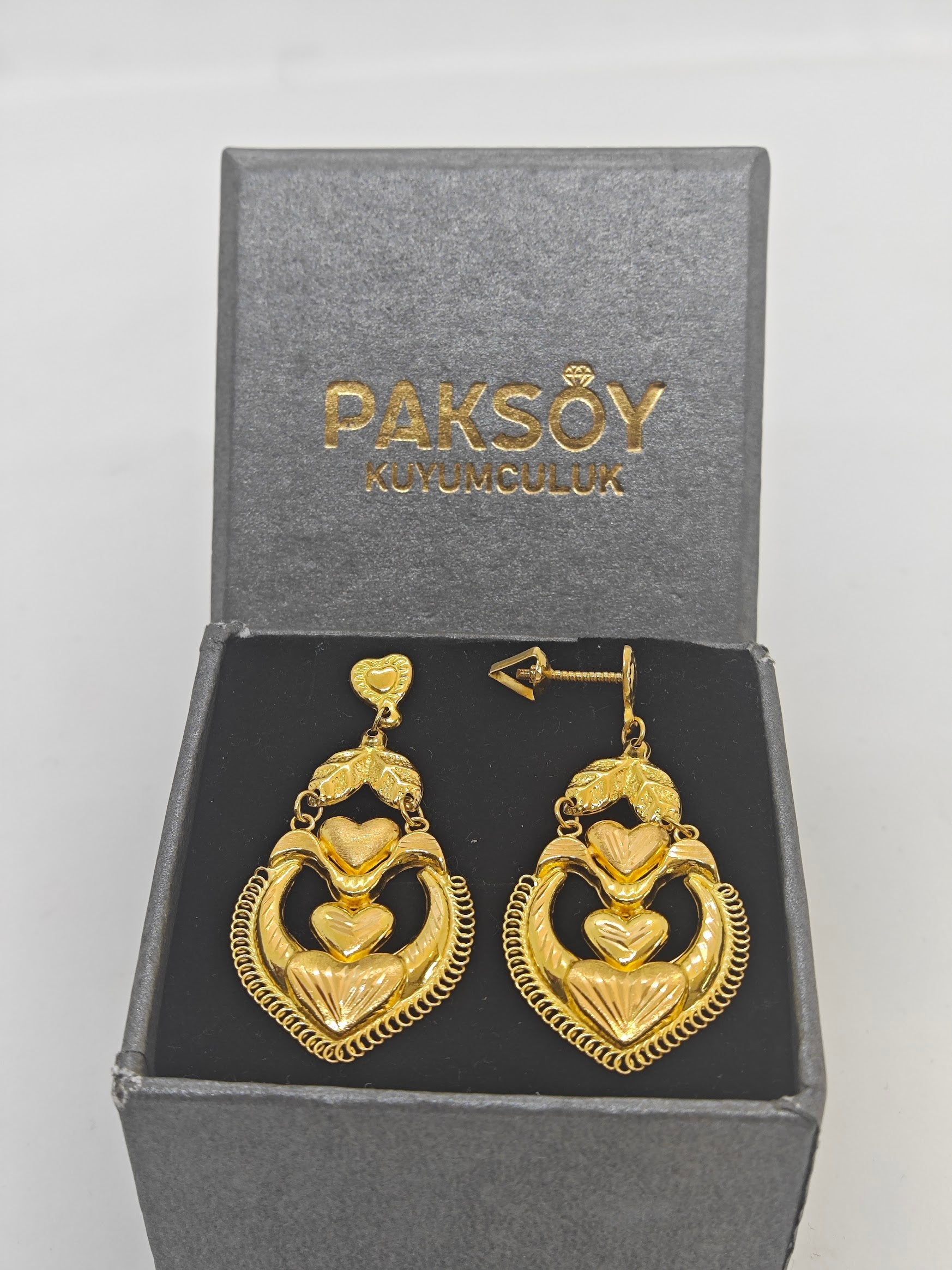 Kalp Detaylı 22 Ayar Altın Küpe