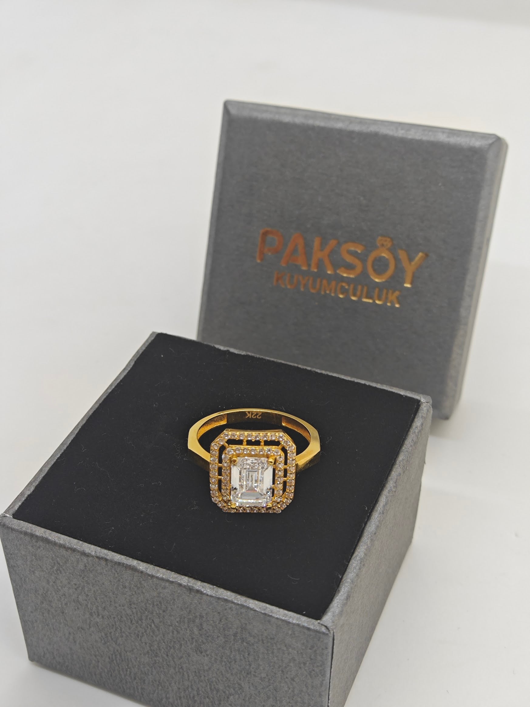 Tek Taş Altın Baget Yüzük 22 Ayar