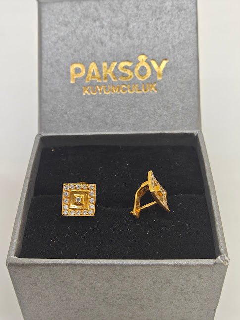 Taşlı Kare 22 Ayar Altın Küpe K000296