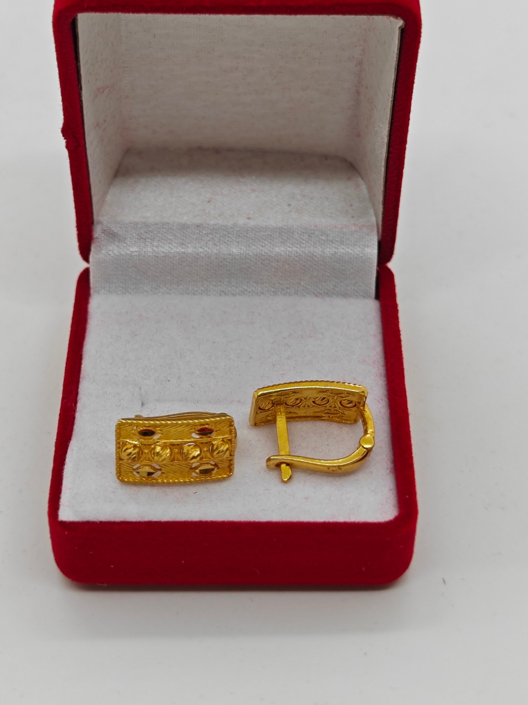 KUPE K000160 22 Ayar Altın Küpe K000160