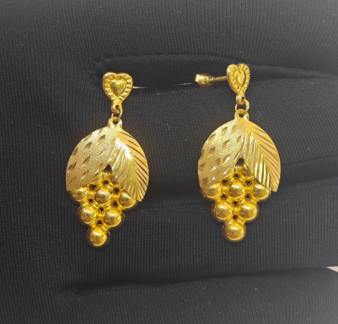 Üzüm Desenli 22 Ayar Altın Küpe K000343