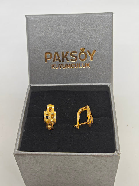 Kaburga Desenli 22 Ayar Altın Küpe K000322