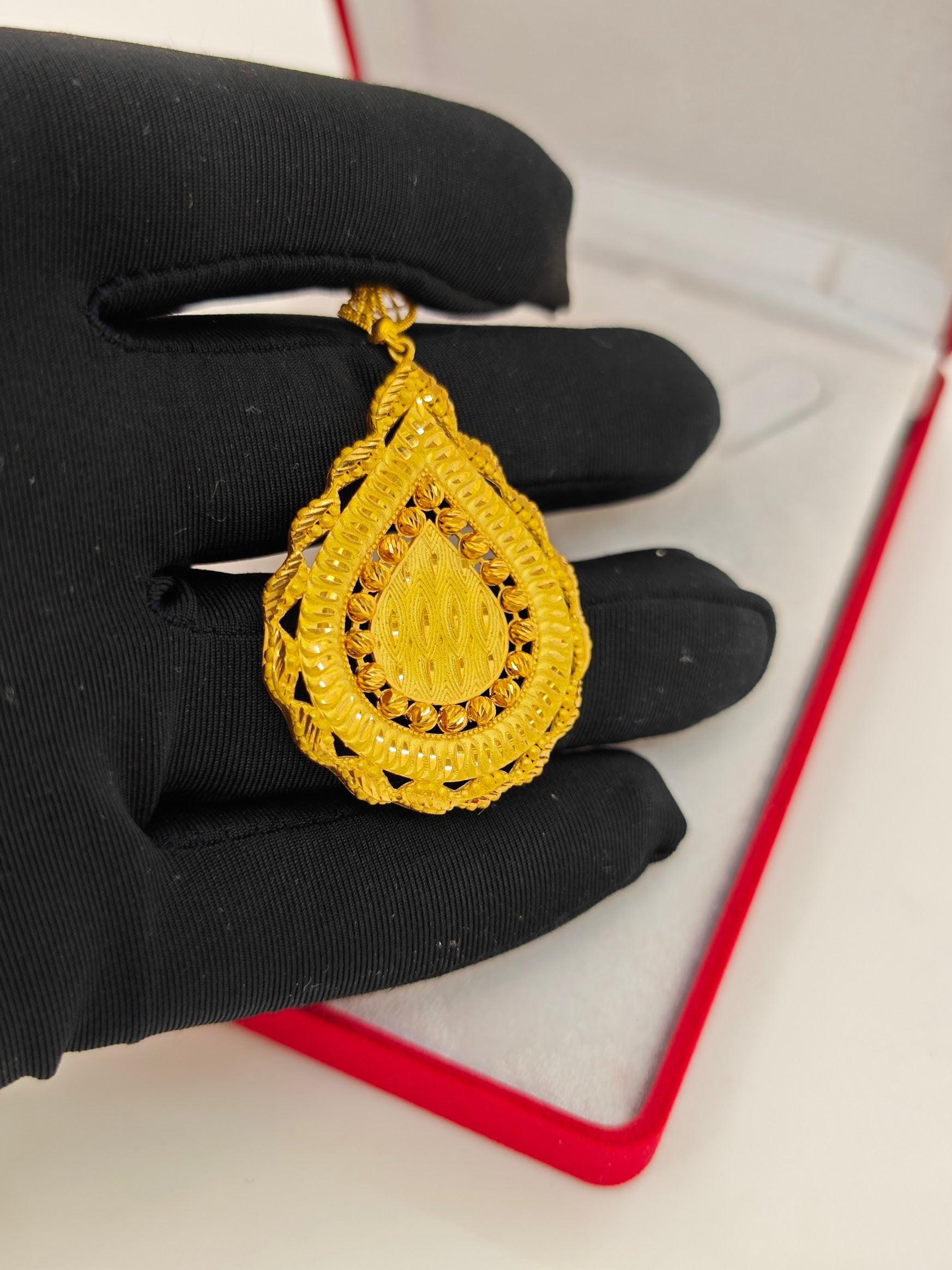 Dorikalı Zarif Ve Şık Kolye Uçu