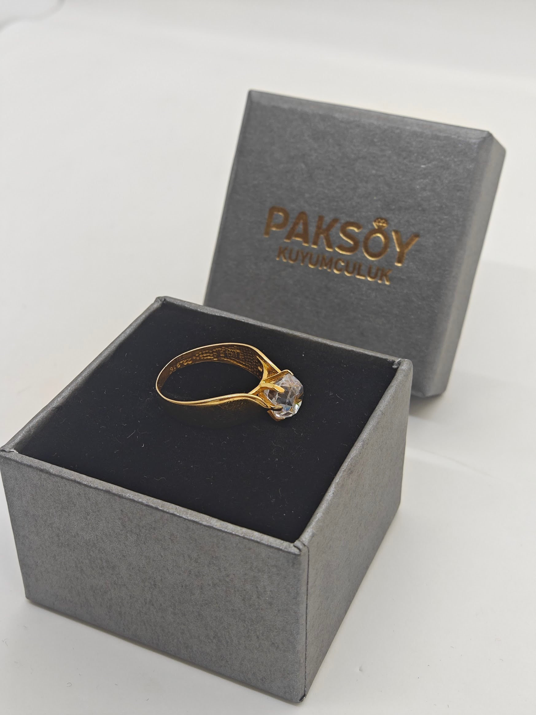 Zarif Detaylı Tek Taş Yüzük 22 Ayar