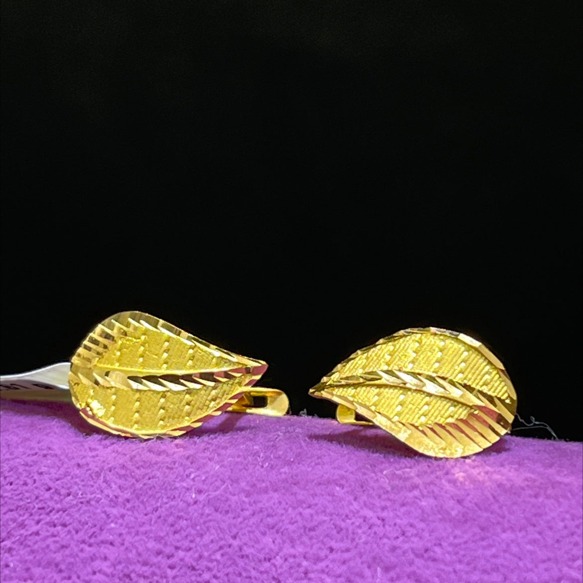 22 Ayar Altın Küpe Yaprak Modern Tasarım 2.81gr Kadın - K000748