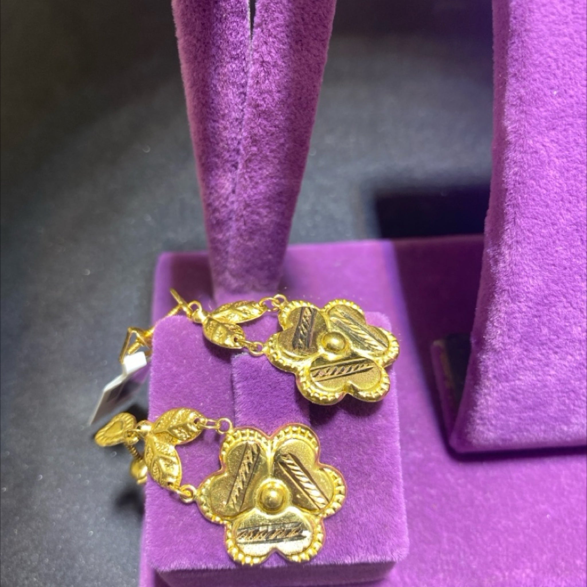 22 Ayar Altın Küpe Yonca Özel Tasarım 2.90gr Kadın - K00976