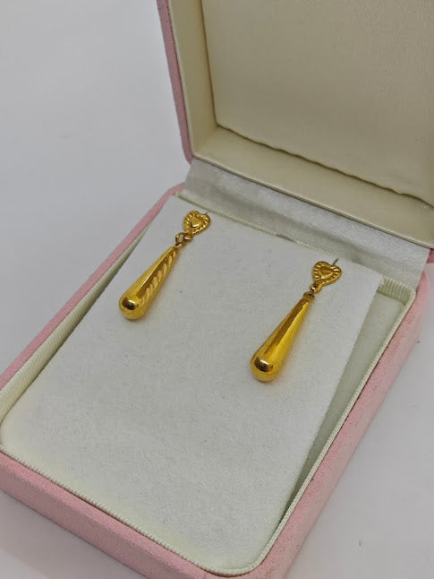 Lazer İşlemeli Havuç Desenli 22 Ayar Altın Küpe K000415