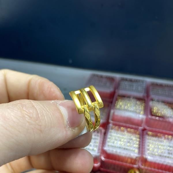 22 Ayar Altın Yüzük Kaburga Modern Tasarım 4.18gr 18 Numara Kadın - Y000407