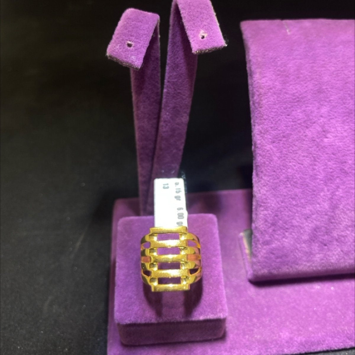 22 Ayar Altın Yüzük Kaburga Modern Tasarım 5.15gr 13 Numara Kadın - Y00955