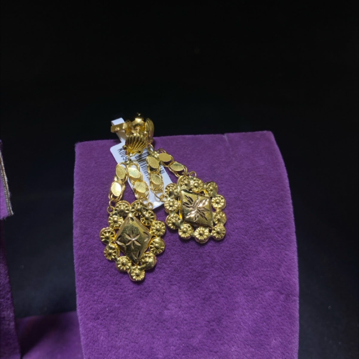 22 Ayar Altın Küpe Modern Tasarım 3.84gr Kadın - K00937