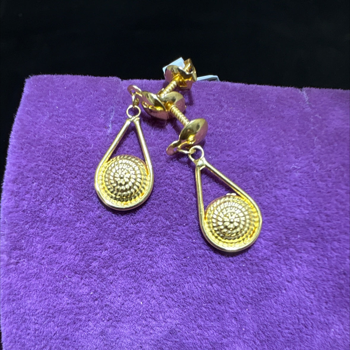 22 Ayar Altın Küpe Salantılı Özel Tasarım 1.05gr Kadın - K00938