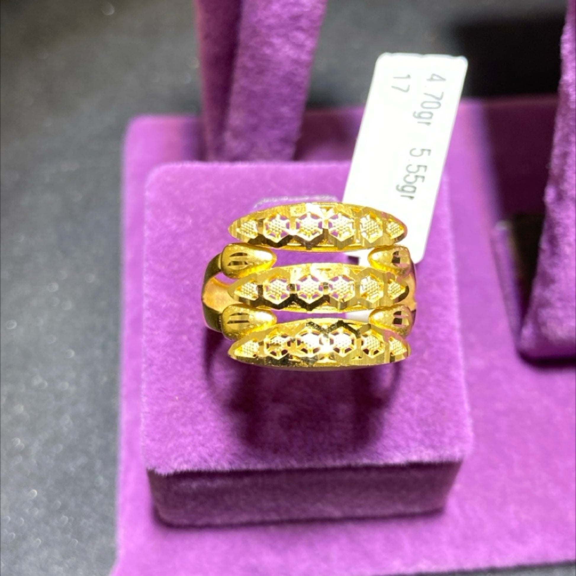 22 Ayar Altın Yüzük Kaburga Modern Tasarım 4.70gr 19 Numara Kadın - Y01031