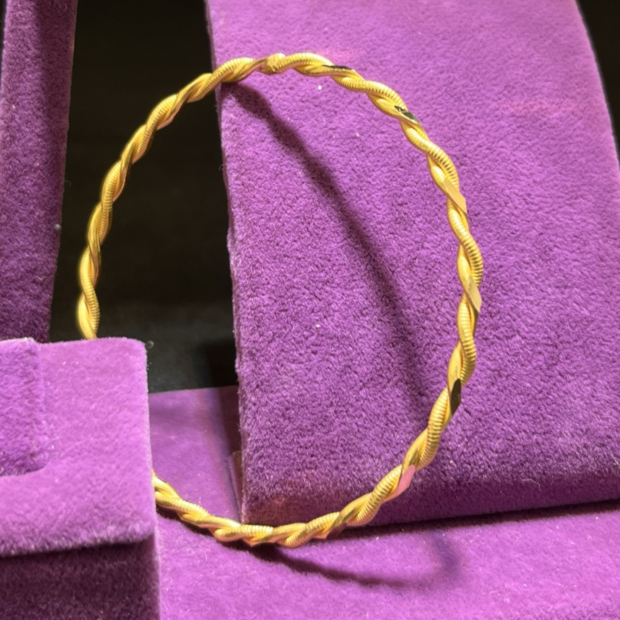 22 Ayar Altın Bilezik Kıvırcık Modern Tasarım 15.07gr Kadın - BZ01207