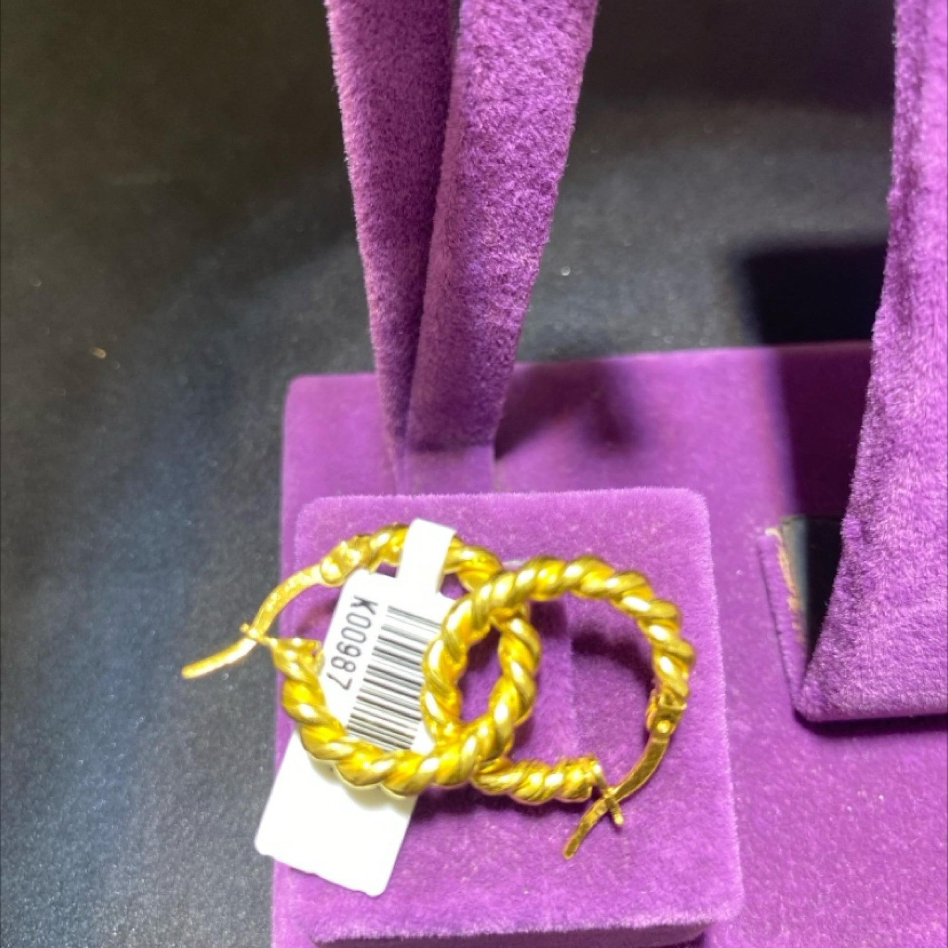 22 Ayar Altın Küpe Kıvırcık Modern Tasarım 2.95gr Kadın - K00987