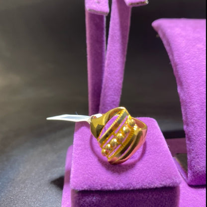 22 Ayar Altın Yüzük Dorika Modern Tasarım 4.70gr 17 Numara Kadın - Y01034