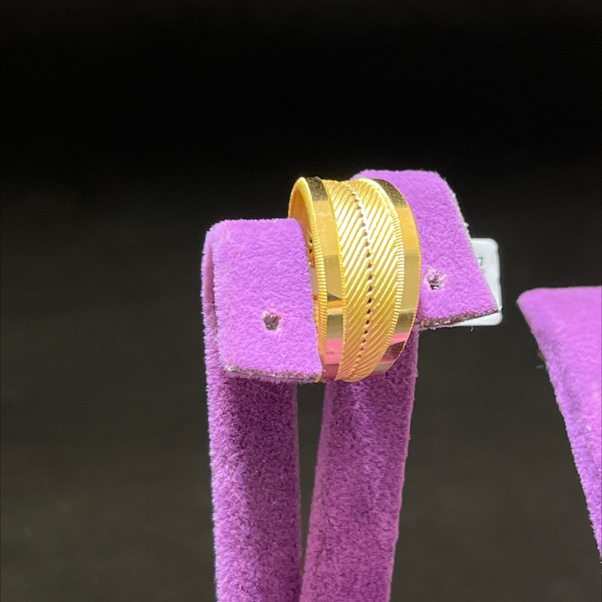 22 Ayar Altın Yüzük Hasırlı Özel Tasarım 3.32gr 20 Numara Kadın - Y01023