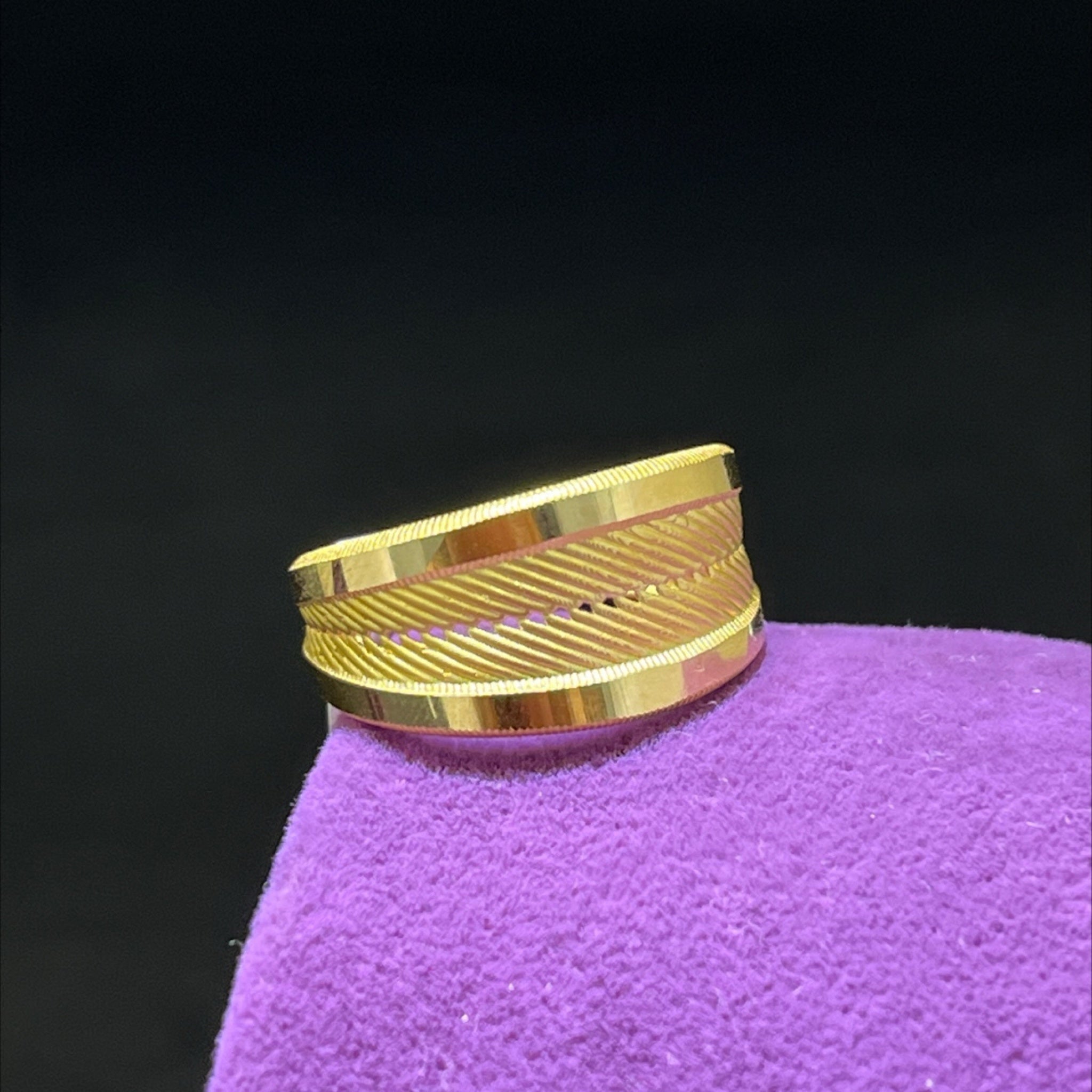 22 Ayar Altın Yüzük Hasırlı Özel Tasarım 3.32gr 20 Numara Kadın - Y01023